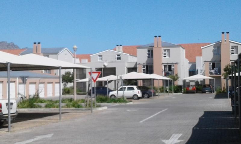 To Let 2 Bedroom Property for Rent in Gordons Bay Western Cape